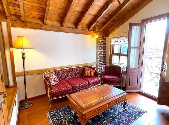 Authentic Turkish Home Suite 4*